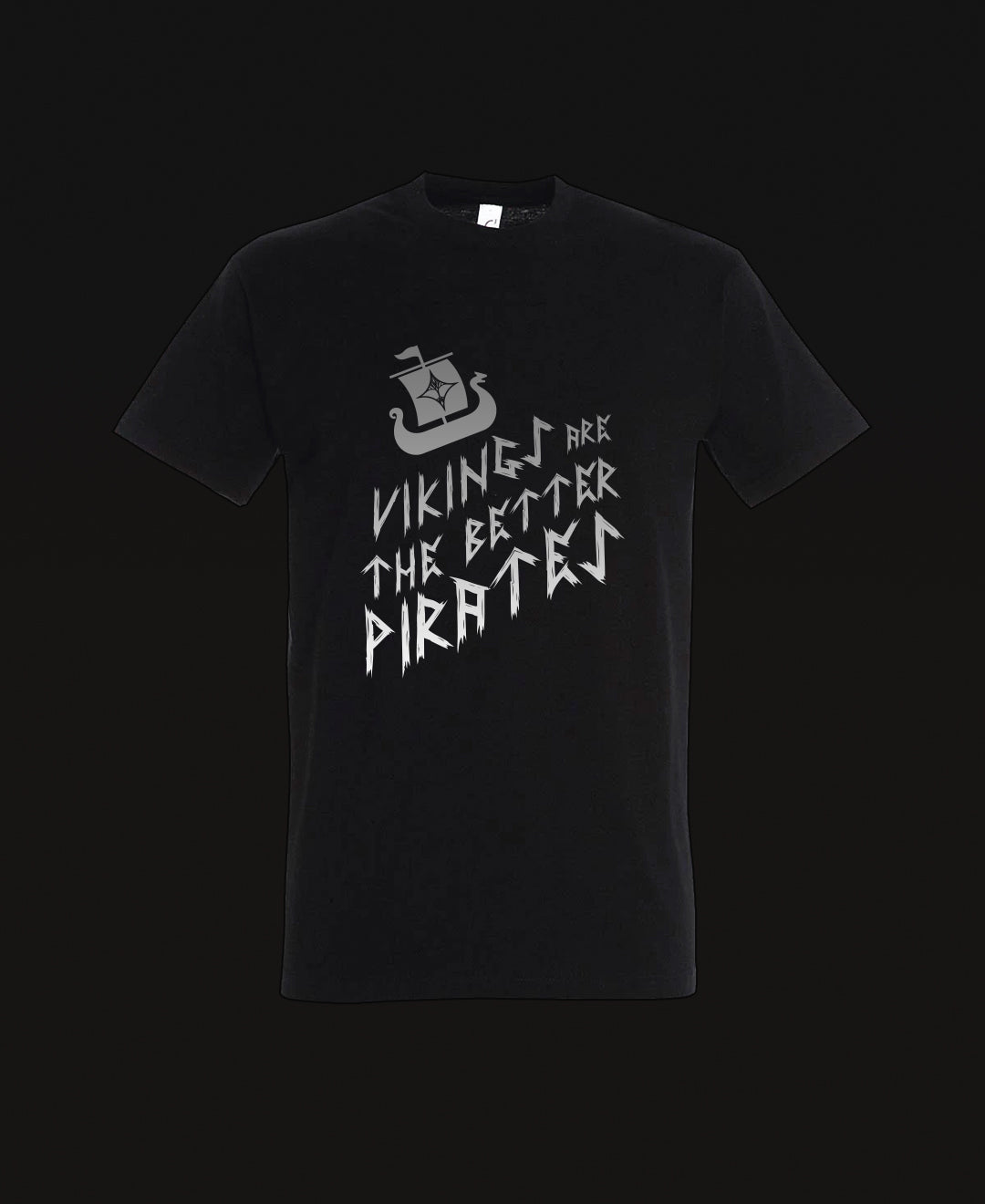 VORBESTELLUNG | "Vikings are the better pirates" Shirt